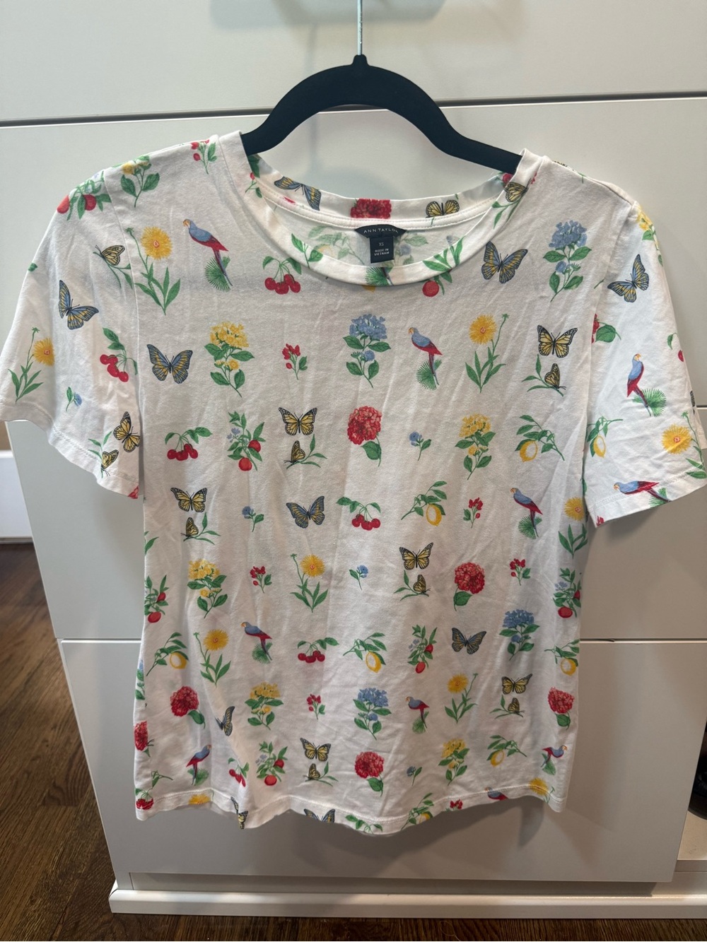 Ann Taylor White Floral, Butterfly & Bird Print Short Sleeve Tee